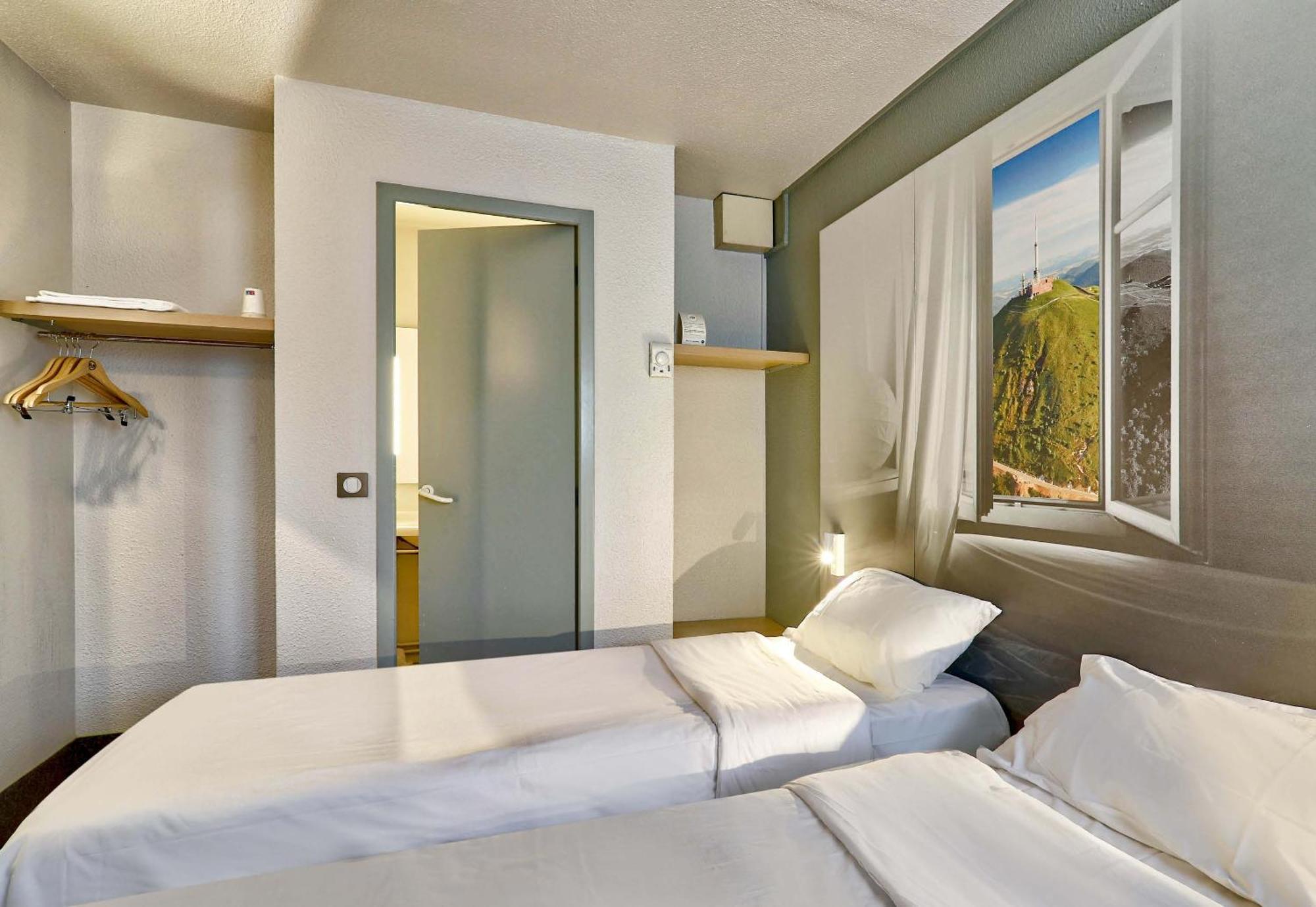 B&B Hotel Clermont-Ferrand Le Brezet Aeroport Exteriör bild